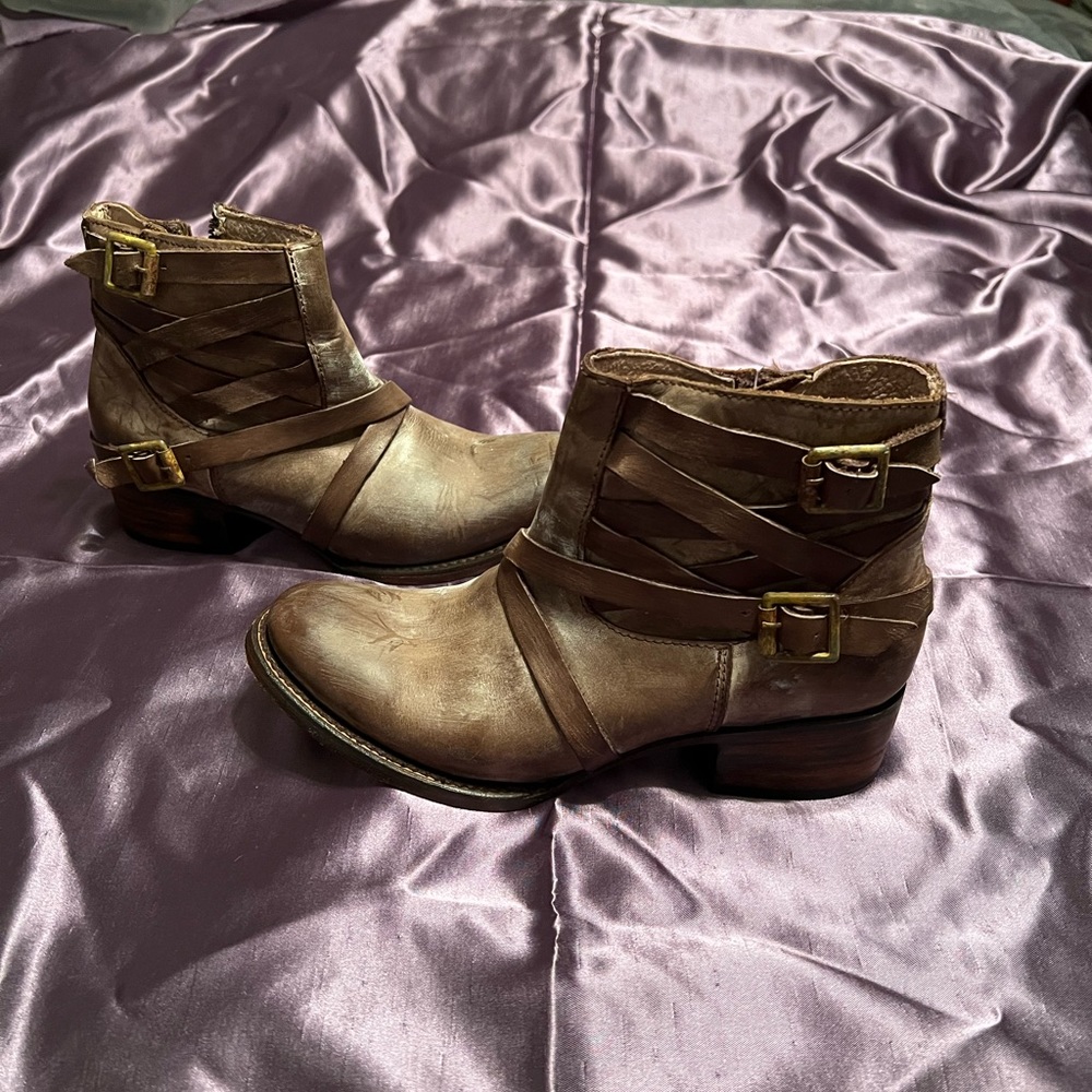 Freebird leather boots. Worn once. Size 7. Real leather.